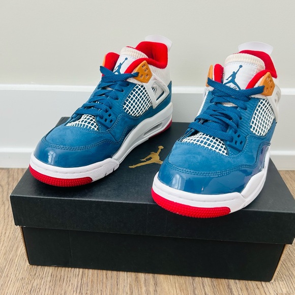 Jordan Kids Retro 4 Messy Room Sneakers in Navy and Red - Picture 2 of 15